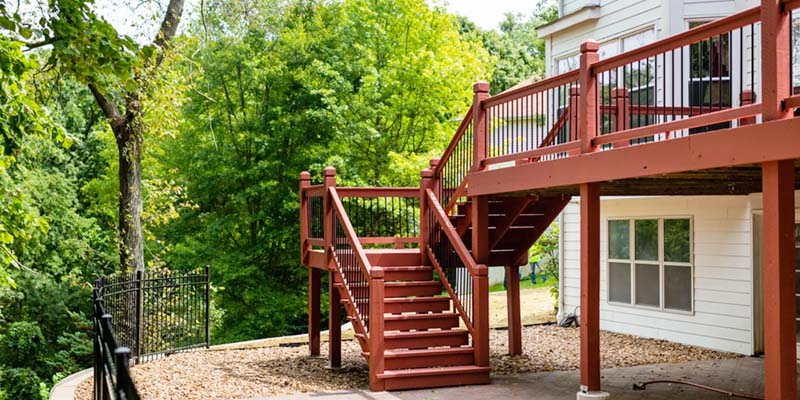 Deck Construction in St. Louis area