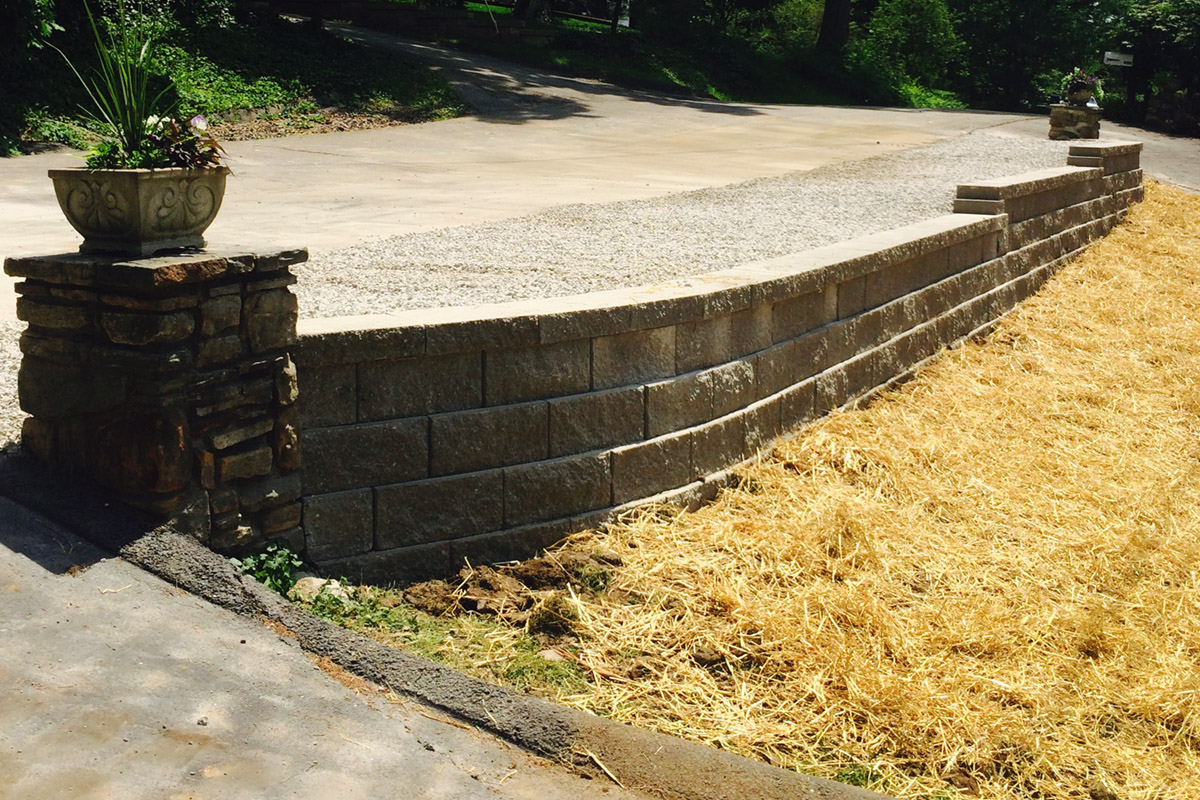 Retaining Wall Construction in St. Louis and St. Charles MO Area