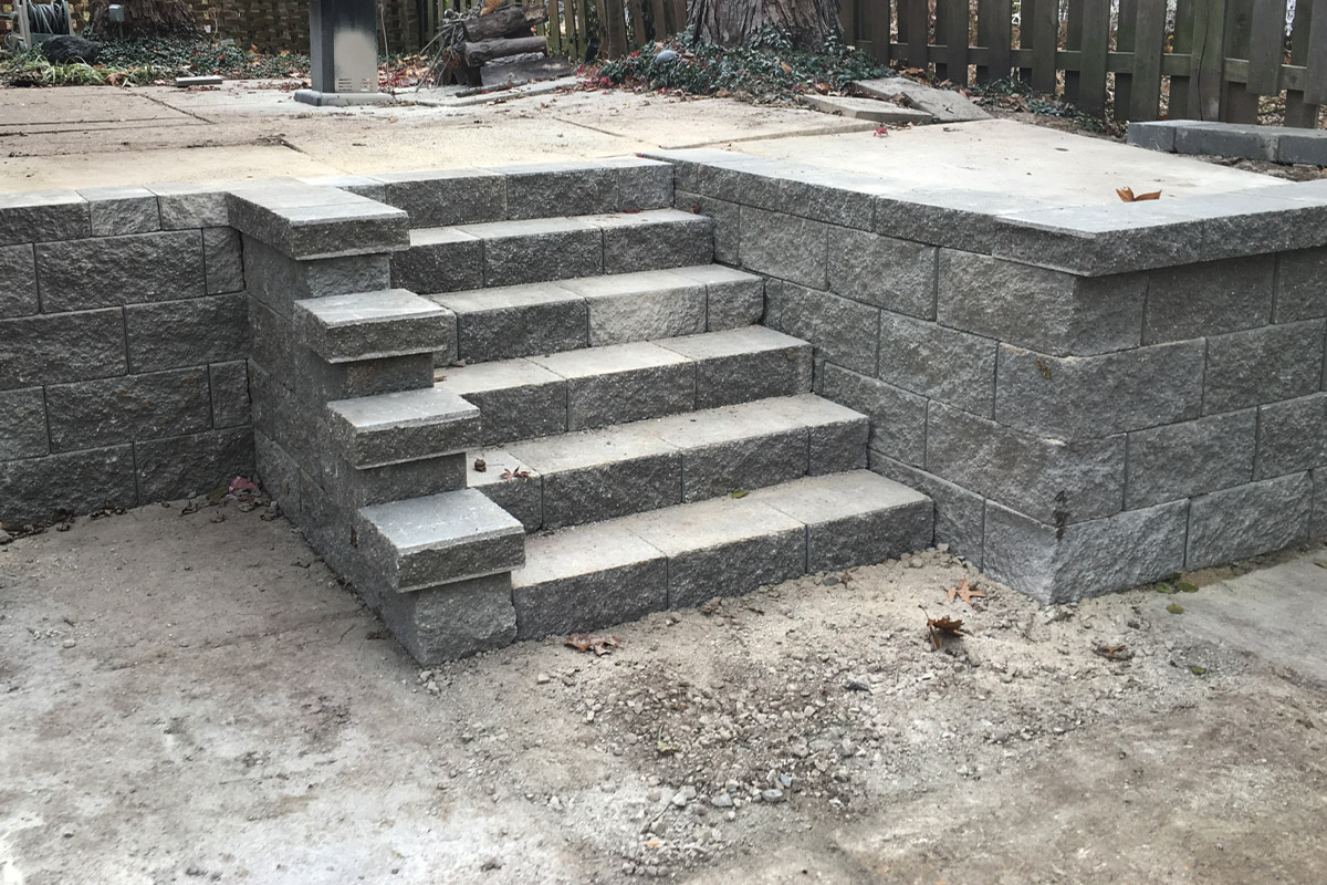 Retaining Wall Construction in St. Louis and St. Charles MO Area