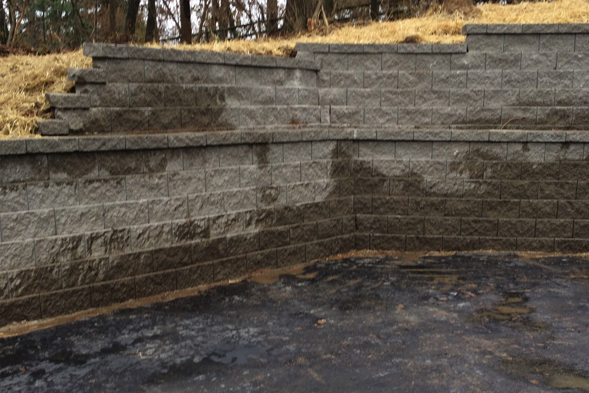 Retaining Wall Construction in St. Louis and St. Charles MO Area